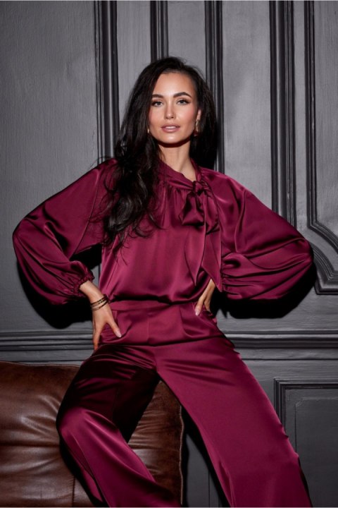 Bluzka Model Ann BOR BLU0196 Bordo - Roco Fashion Bluzka Model Ann BOR BLU0196 Bordo - Roco Fashion