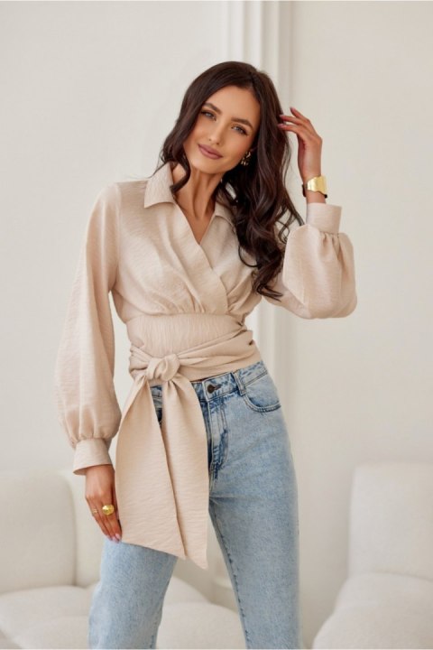 Bluzka Model Bella BEZ BLU0205 Beige - Roco Fashion Bluzka Model Bella BEZ BLU0205 Beige - Roco Fashion