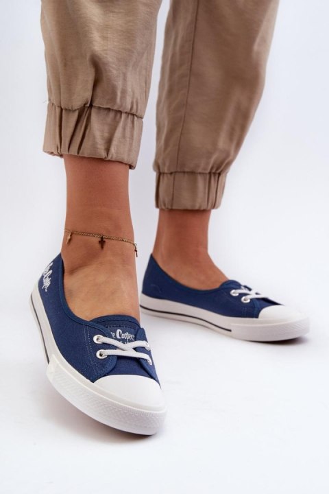 Trampki Model Lee Cooper LCW-23-31-1789L Navy - Step in style