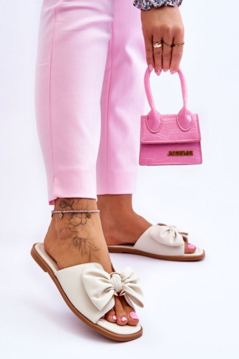 Sandał Klapki Model Becky 23SD35-5479 White - Step in style