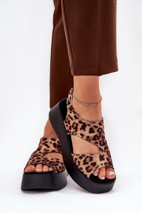 Sandały Model Karonia 5227 Brown Zamsz - Step in style