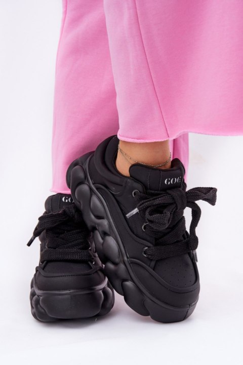 Buty Sportowe Model Goe RR2N4044 Black - Step in style