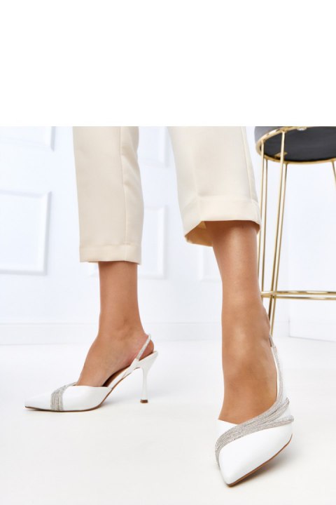 Sandały Model Lura E5512 White - PRIMO