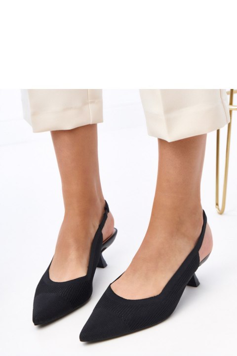 Czółenka Model Cassie E5587 Black - PRIMO
