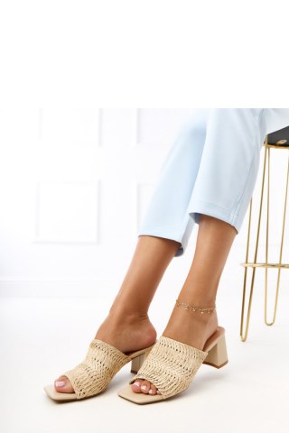 Sandał Klapki Model Gamboa E5518 Beige - PRIMO