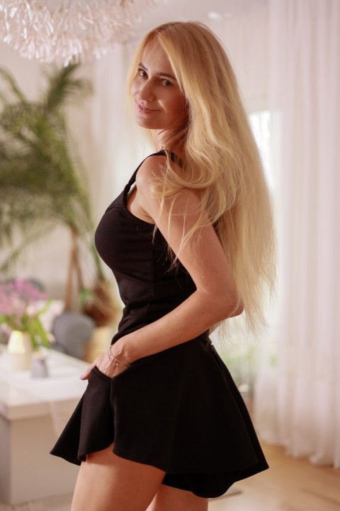 Koszulka Model Mia Black - Mirale